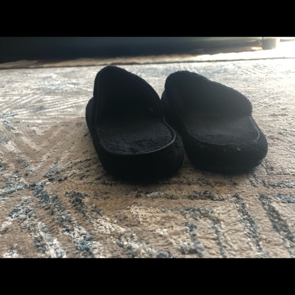 Slippers - Picture 4 of 5